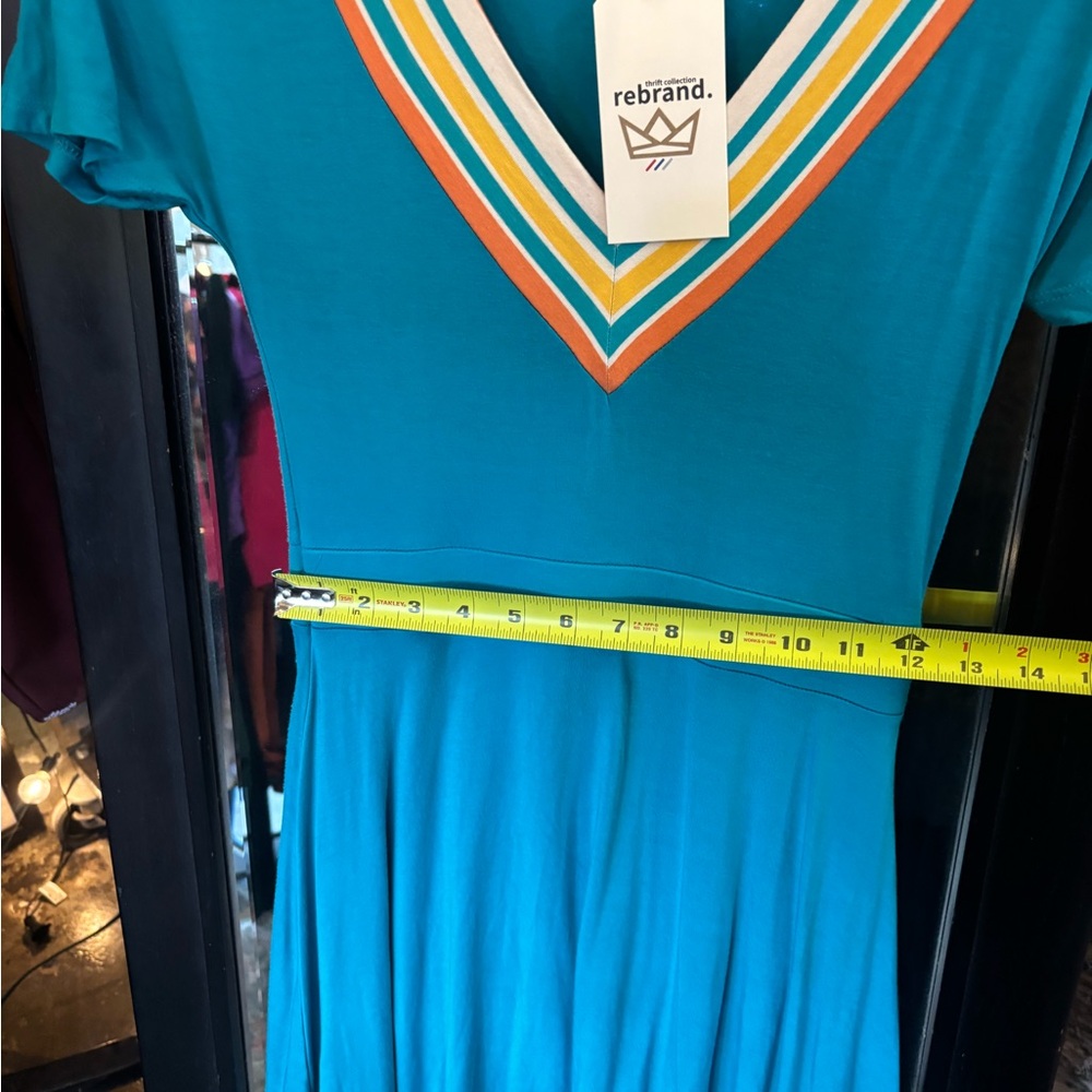 Retro Inspo V-Neck Short Sleeve Fit & Flare Dress with Striped Trim - Picture 4 of 5